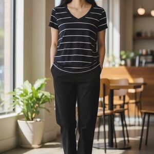 Juniper Ln Maturity Blue & White Stripe Shirt Sz M